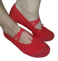 baletki tradycyjne czerwone